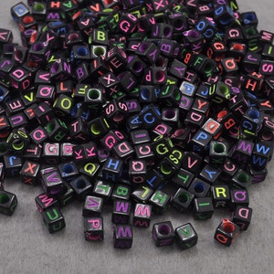 200pcs Alphabet Beads,5.5mm Black Cube Beads,Multicolored Letters-Acrylic Beads-Plastic Beads With 3mm Diameter Hole