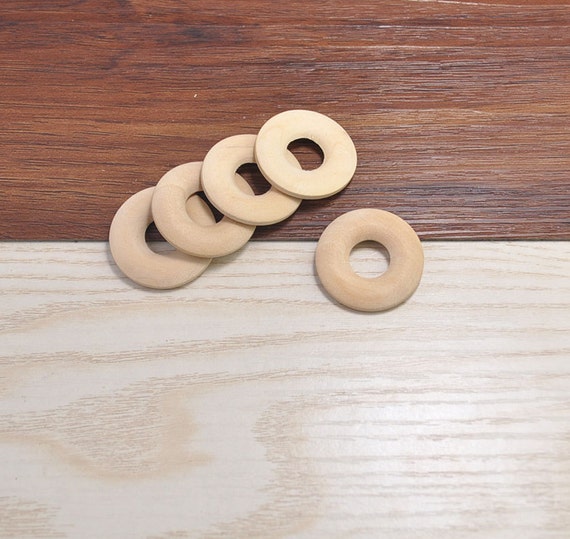 Unfinished Solid Natural Wooden Teething Ring Wood Circle Rings