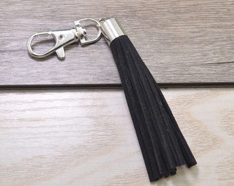 2st lange franjes 3.14'', Black kwasten met zilveren sleutel Clasp, kwast sleutelhanger, zilver koper Cap, lederen kwast charme, kwast tas charme