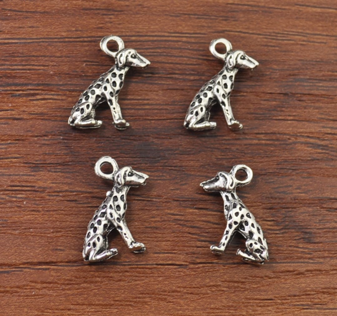 犬チャーム、犬ペンダント、動物チャーム、アンティークシルバー
