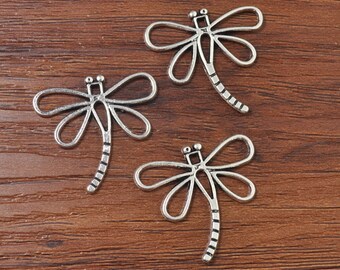 Dragonfly Charms, Dragonfly Pendants, Antiqued Silver Tone Animal Pendant 28 x 30 mm-B5525