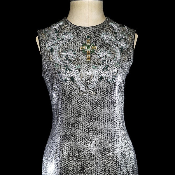 Louis Vuitton jewel cross dress, silver sequin bead cocktail sleeveless metallic formal evening party sleeveless Paris France French couture