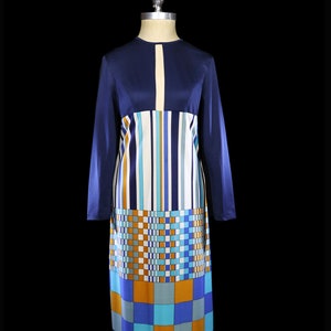 Bonwit Teller op art maxi dress, keyhole gown 1960 1970 60s 70s poly blue white color block mod modernist cubist opart polyester long sleeve