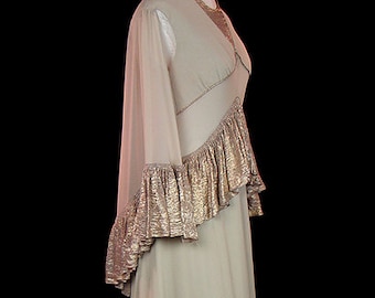 1930s sleeveless gown matching cape, post flapper art-deco dress, beige silk chiffon gold metallic lame ruffle, authentic antique couture