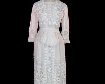 Edwardian wedding dress c. 1910, silk & embroidered lace, antique fairytale fantasy gown, lawn dress, tea dress, garden party