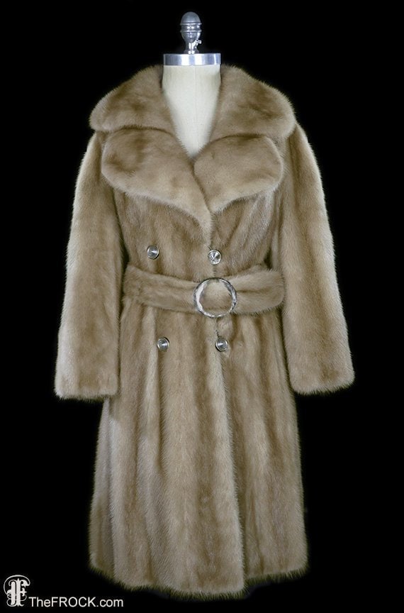 Norman Norell designed mink coat, big huge collar 