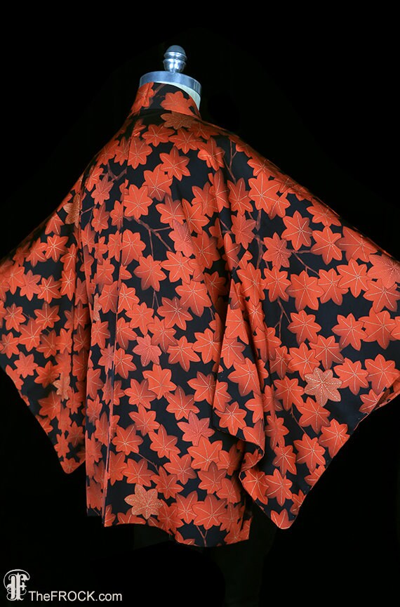 Old silk haori kimono, robe or jacket or dressing… - image 6