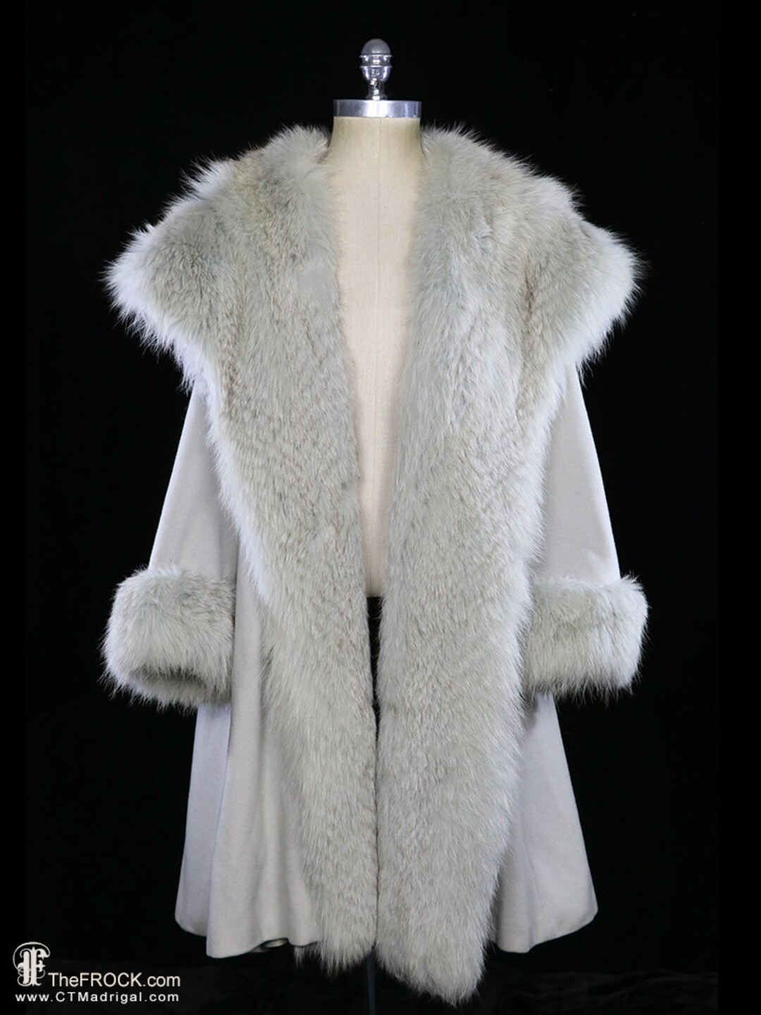 Halston Vintage Cashmere Fox Fur Coat, Designer Couture Halston Vintage Cashmere Fox Fur Coat, Designer Couture