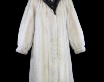 Vintage Galanos mink fur coat ivory cream off-white long jacket stroller designer couture contrast trim 1970s 1970s 1980s 60s 70s 80s