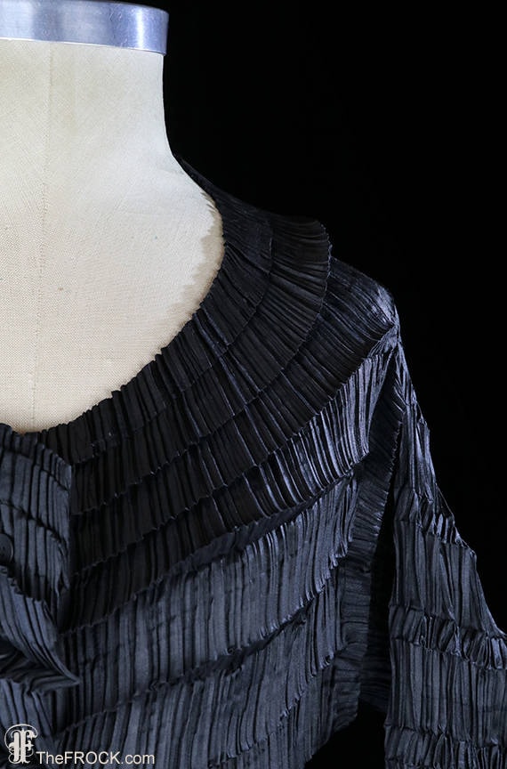 Issey Miyake coat, black, avant garde pleated jac… - image 2