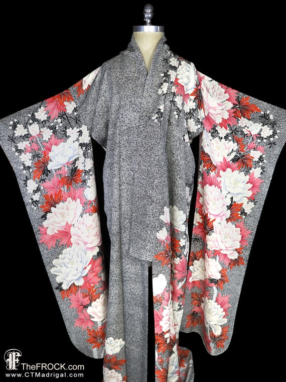 Silk kimono, robe or coat or dressing gown, vintag