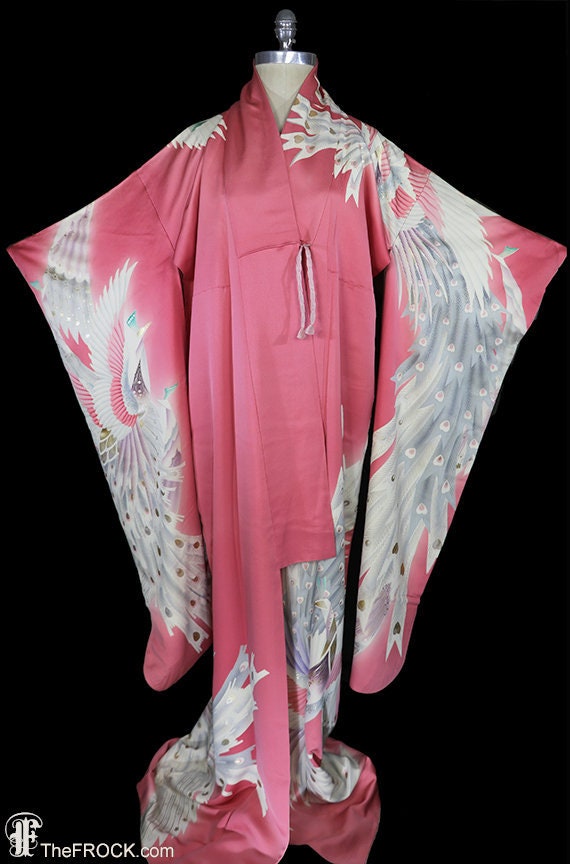 Art Deco rose pink silk furisode kimono, robe or c