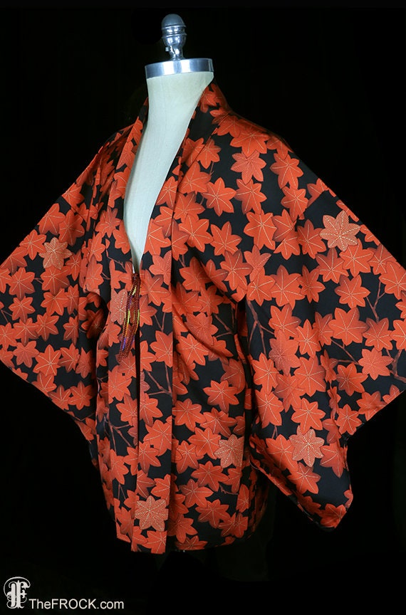 Old silk haori kimono, robe or jacket or dressing… - image 5