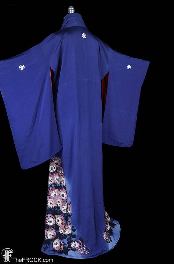 Vintage silk kimono, robe or coat or dressing gow… - image 6