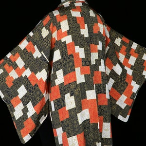 Old silk haori kimono, robe or jacket or dressing gown, vintage orange gold cubist cubism patchwork Gustav Klimt style pattern, short image 5