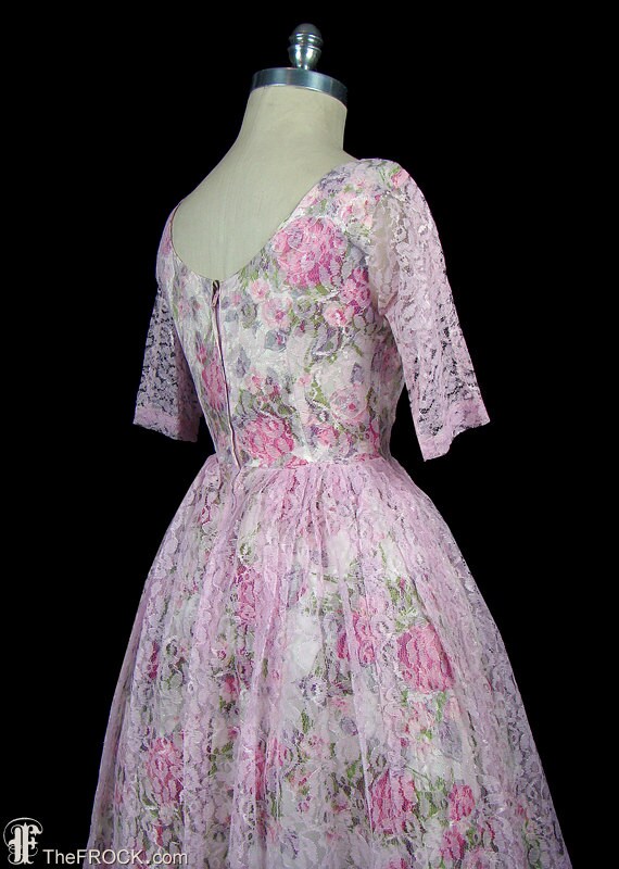 1950s dress, pink lace over floral with heavily b… - image 3