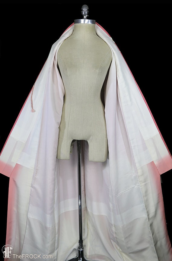 Art Deco rose pink silk furisode kimono, robe or … - image 9