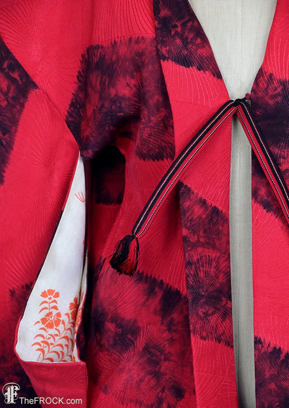 Old silk haori kimono, robe or jacket or dressing… - image 3