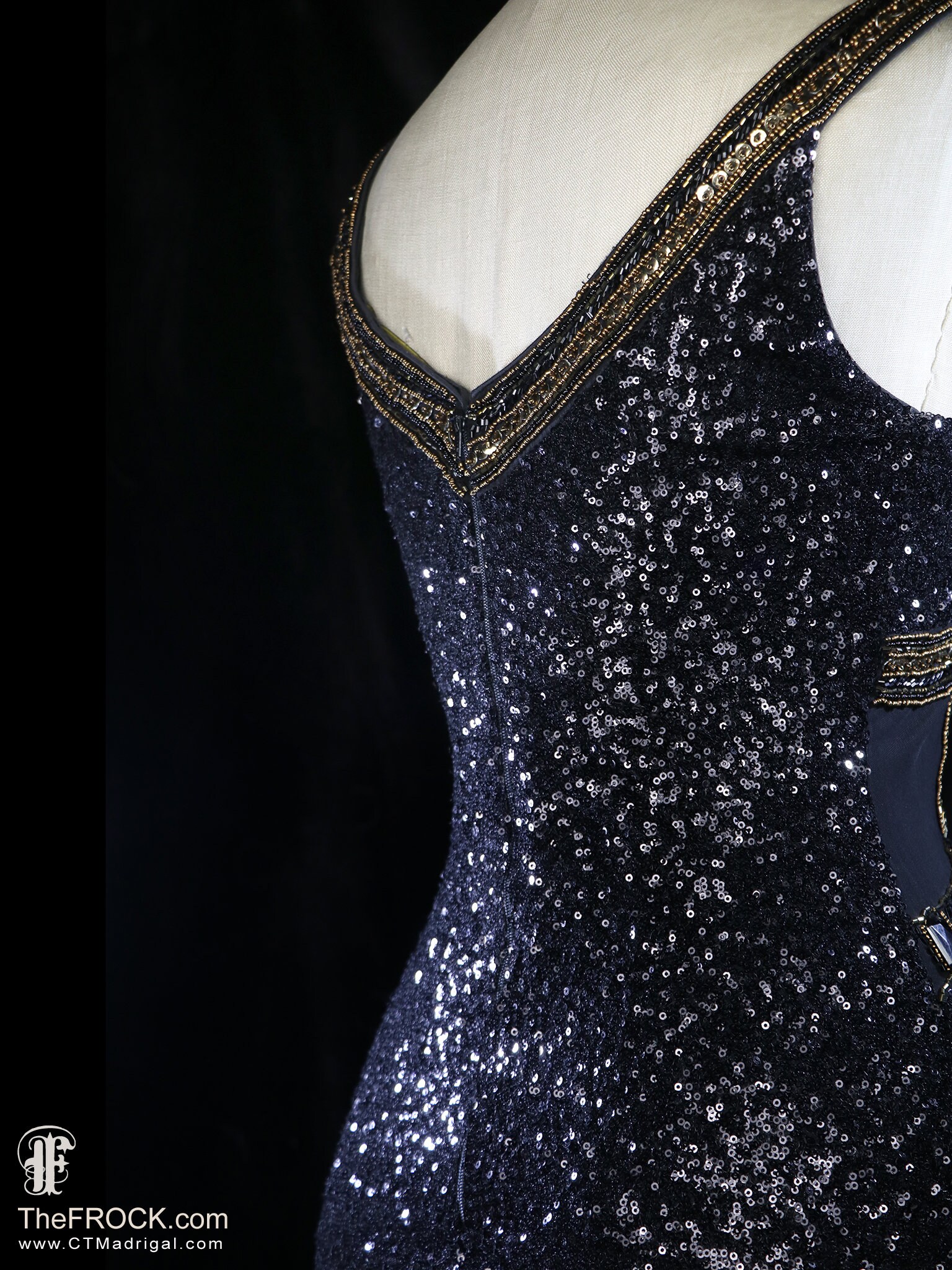 低価格で大人気の and Beaded Versace Sequined Dress Cocktail Gold Black スーツ・フォーマル・ドレス