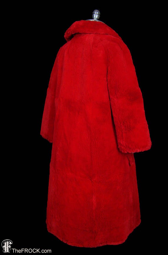 Sheared red mink coat, 1950s long peacoat style f… - image 3