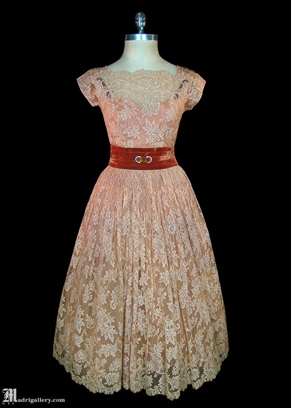 1940s 1950s lace dress velvet, Art Deco glass bel… - image 1