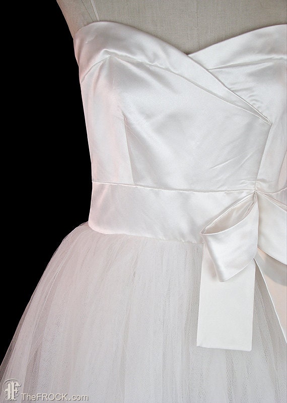 1950s wedding dress, silk satin bodice tulle lace… - image 2