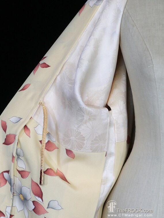 Yellow silk haori kimono, robe or jacket or dress… - image 9