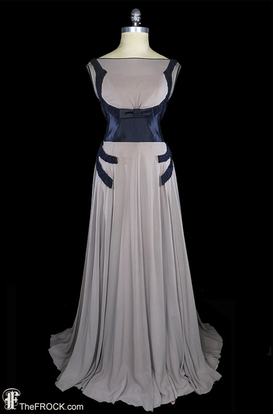 Vintage 1930s Grey Art Deco Wool Dress
