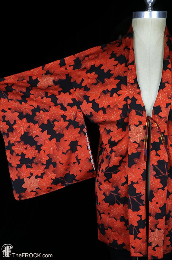 Old silk haori kimono, robe or jacket or dressing… - image 3