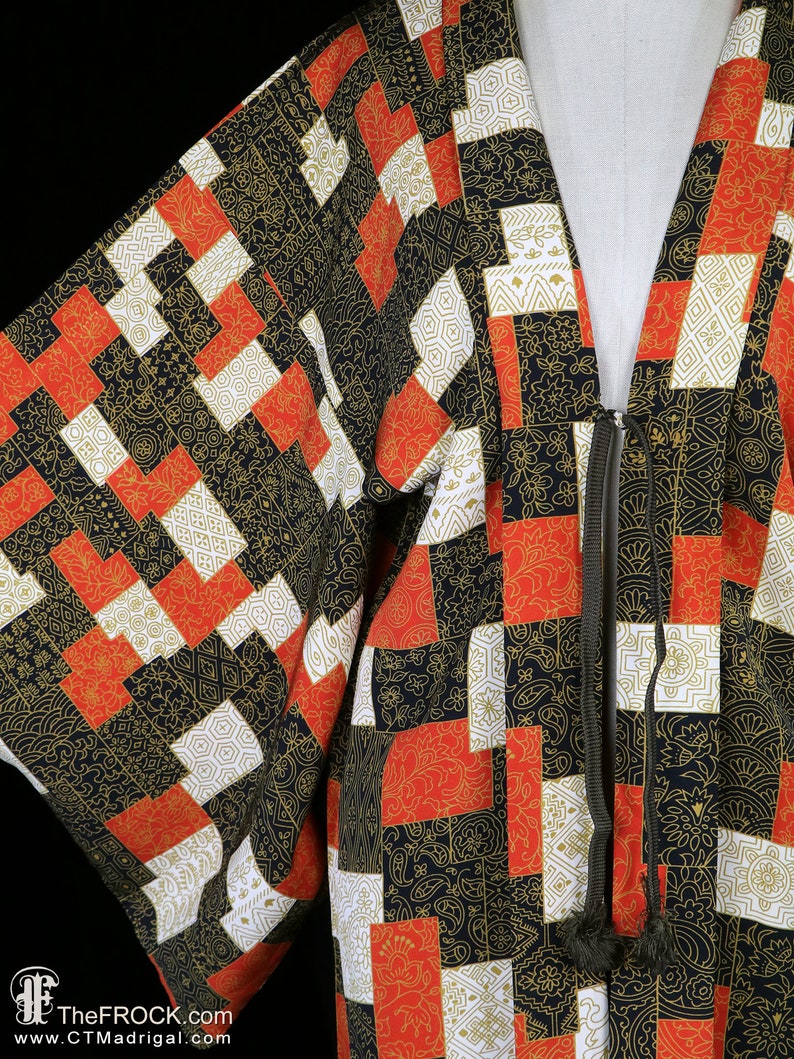 Old silk haori kimono, robe or jacket or dressing gown, vintage orange gold cubist cubism patchwork Gustav Klimt style pattern, short image 2