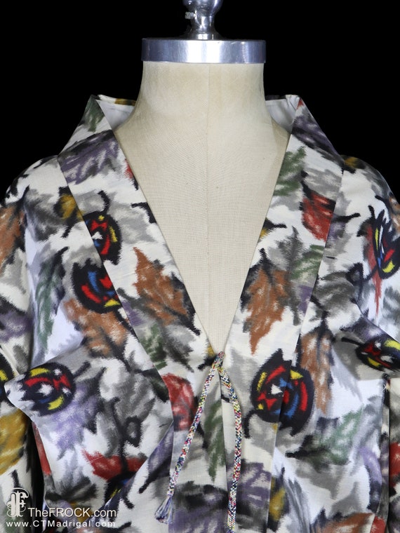 Old silk haori kimono, robe or jacket or dressing… - image 2