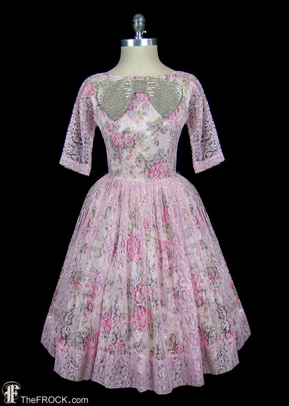 1950s dress, pink lace over floral with heavily b… - image 1