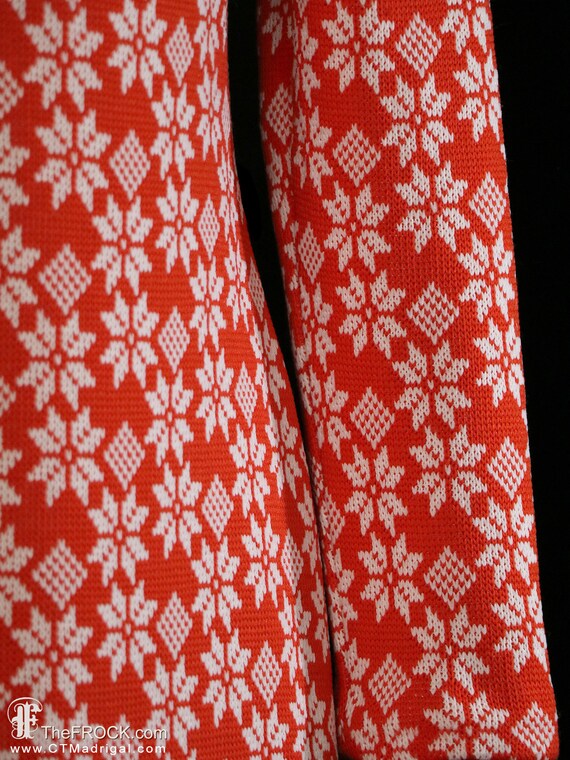 1970s snowflake knit shirt dress,  acrylic knit m… - image 4