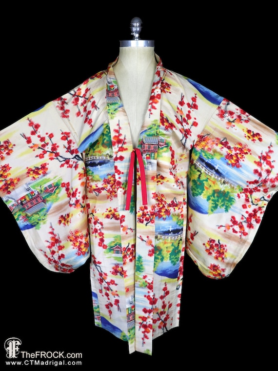 Cream yellow silk haori kimono, robe or jacket or… - image 1