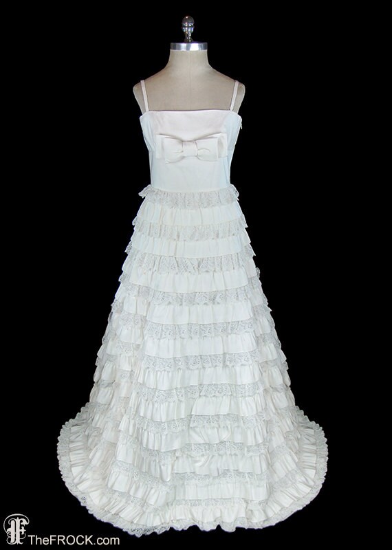 Valentino Wedding Dress, Ruffled Silk Taffeta and Lace Gown, Sleeveless