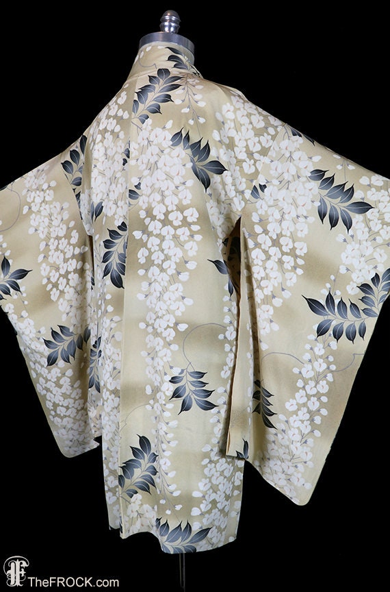 Old silk haori kimono, robe jacket dressing gown,… - image 6