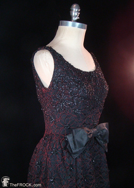 red lace dress near me Cute Red Sweetheart Lace Backless Tight Homecoming Dress Party Dress US12 / Red main image 0