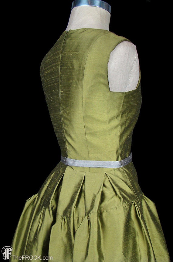 1960 Bonwit Teller cocktail dress, olive green si… - image 3