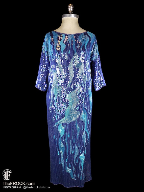 Halston beaded sequined evening cocktail dress blue beaded flapper gown 1970 1980 70s 80s vintage silk easy loose relaxed fit with sleeves Halston beaded sequined evening cocktail dress blue beaded flapper gown 1970 1980 70s 80s vintage silk easy loose relaxed fit with sleeves