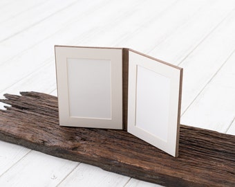 Matted linen photo display for 5x7" photos, picture display
