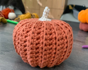 Crochet pumpkin