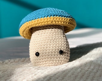 Big crochet mushroom