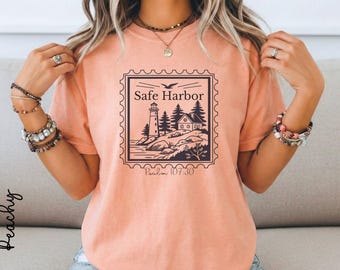 Camiseta cristiana Safe Harbor con faro, camiseta con el Salmo 107:30, camiseta cristiana Comfort Colors, camiseta Coastal Faith, sudadera con faro