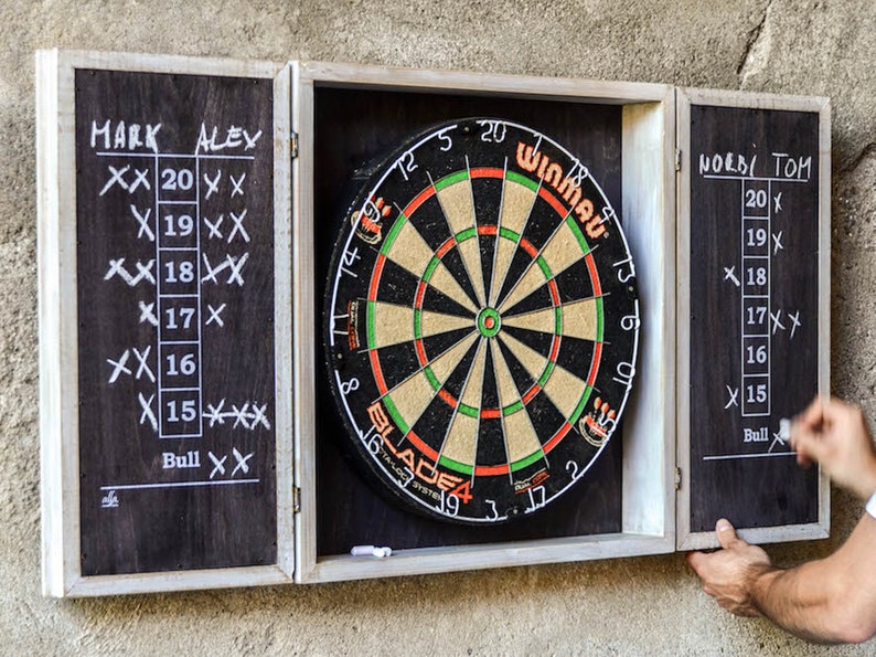 Armario de tablero de dardos | Etsy