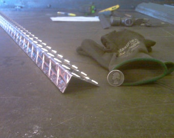 Aluminum Diamond Plate Angle .062 x 1.5 x 7.5 x 48 in 3003 UAAC