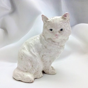 Vintage White Persian Cat Figurine, Kitty Collection, Cat Lover&#39;s Gift