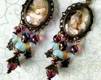 Boucles d'oreilles gothiques "Symbolisme", femmes Renaissance G.Moreau , verre de Bohême violet , verre opaline, métal bronze
