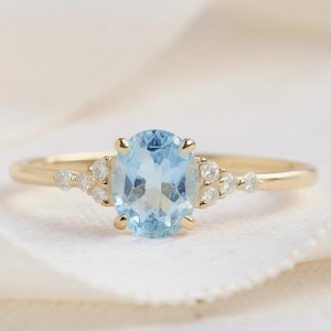 Aquamarine Engagement Ring, 14K Vintage Solid Gold Ring, Aquamarine Birthstone Ring, Natural Gemstone Bridal Ring