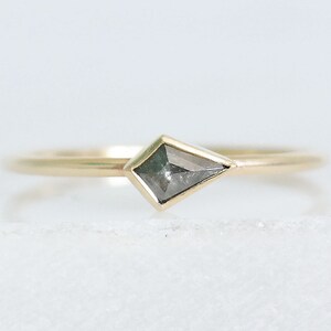 Salt and Pepper Grey Diamond Ring, Alternative Diamond Engagement Ring, Grey Rose Cut Diamond Wedding Ring, Kite Diamond Solitaire Ring