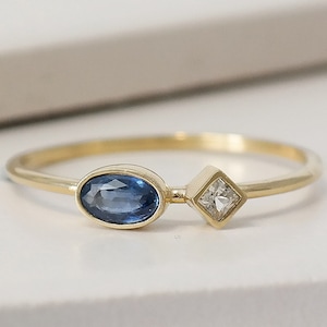 Sapphire Solitaire Engagement Ring, Princess Cut white Sapphire in 9ct Gold, Oval Sapphire Ring, Solid Gold Ring